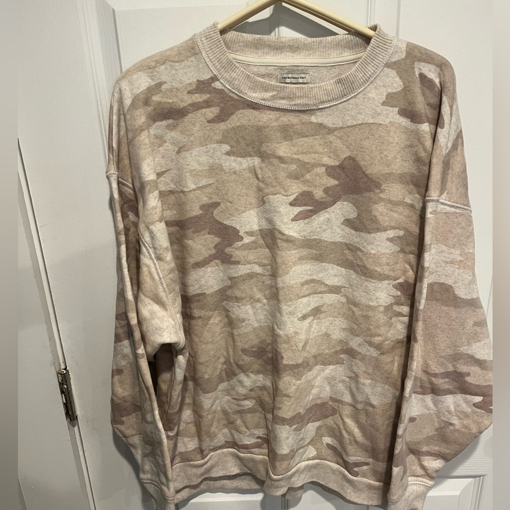 Camo Crew Neck Sweatshirt